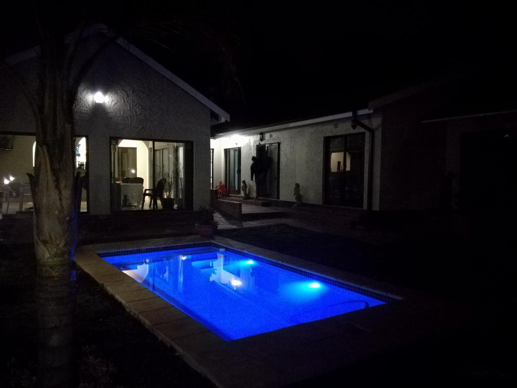 Acacia Grove Guest House Johannesburg Exterior photo