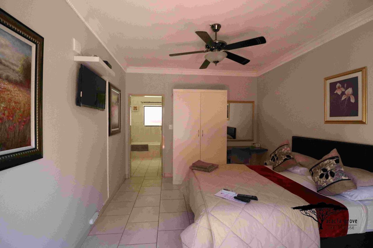 Acacia Grove Guest House Johannesburg Exterior photo