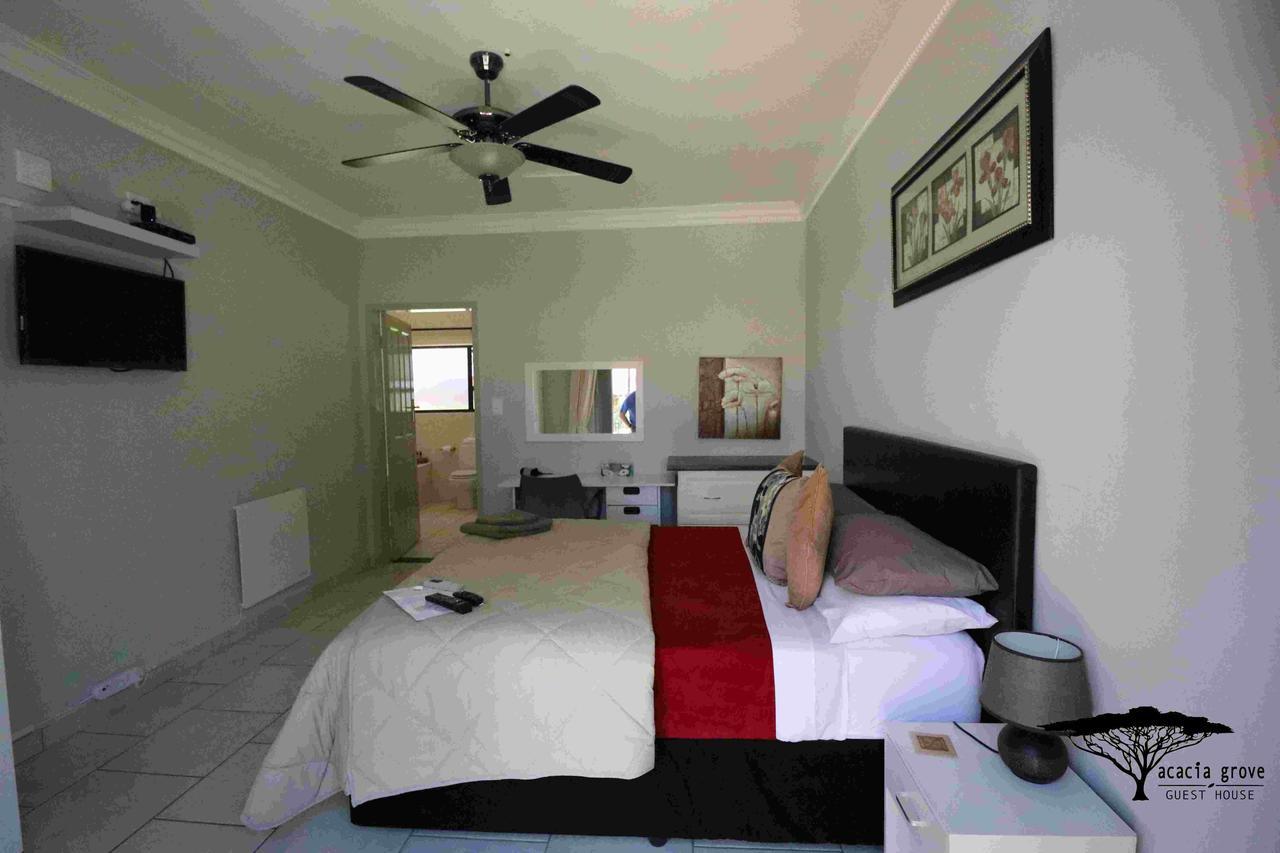 Acacia Grove Guest House Johannesburg Exterior photo